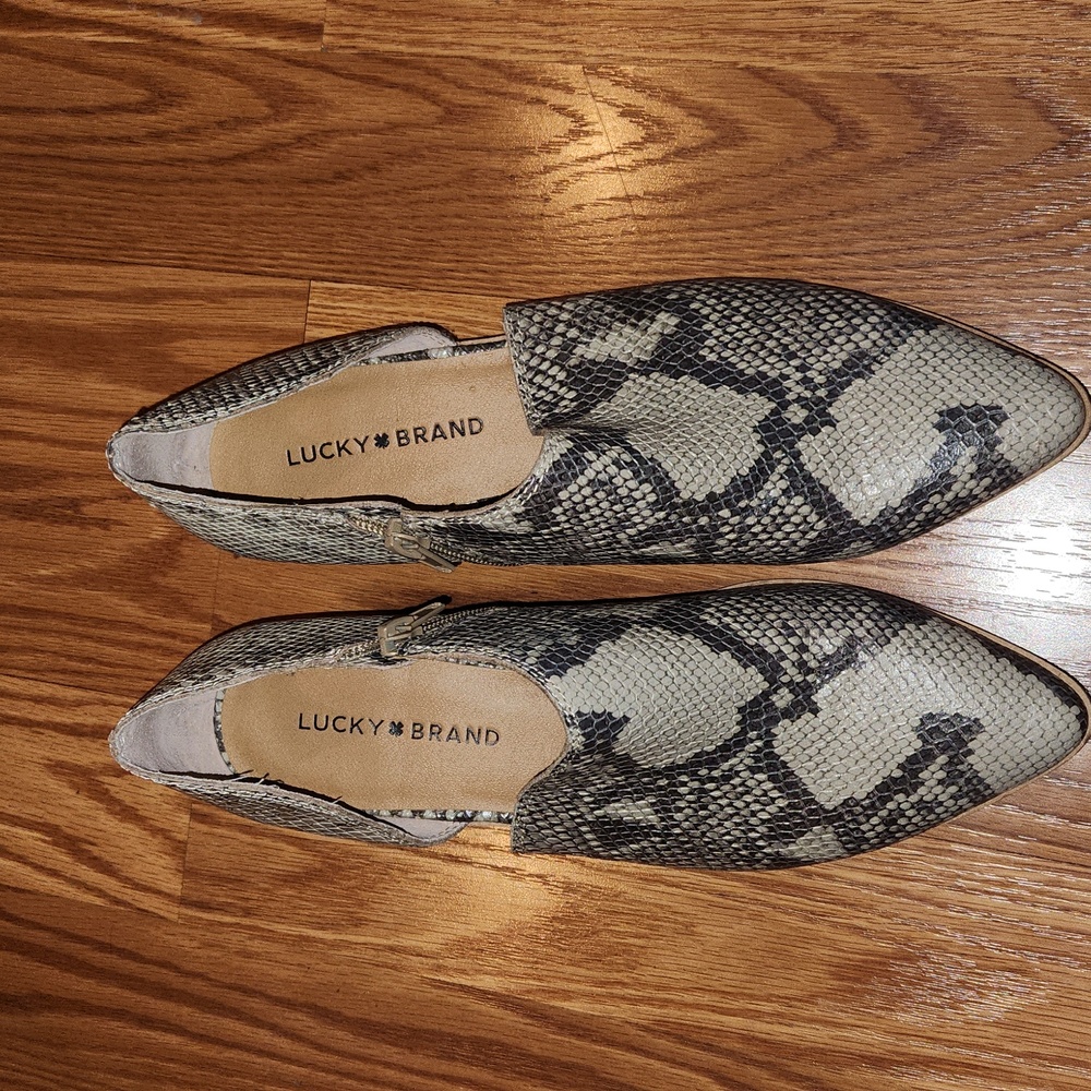 Lucky Brand shoes